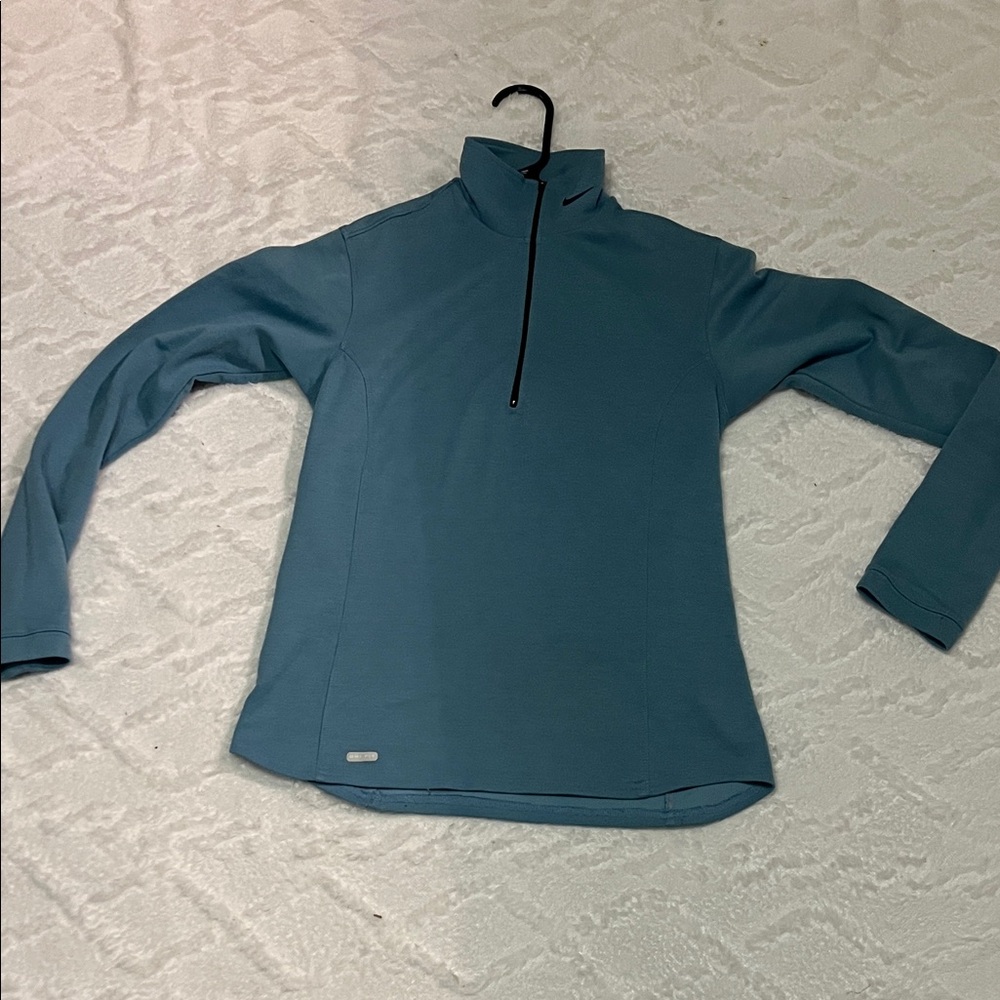 👧KIDS Nike Light Blue Dri-FIT Pullover